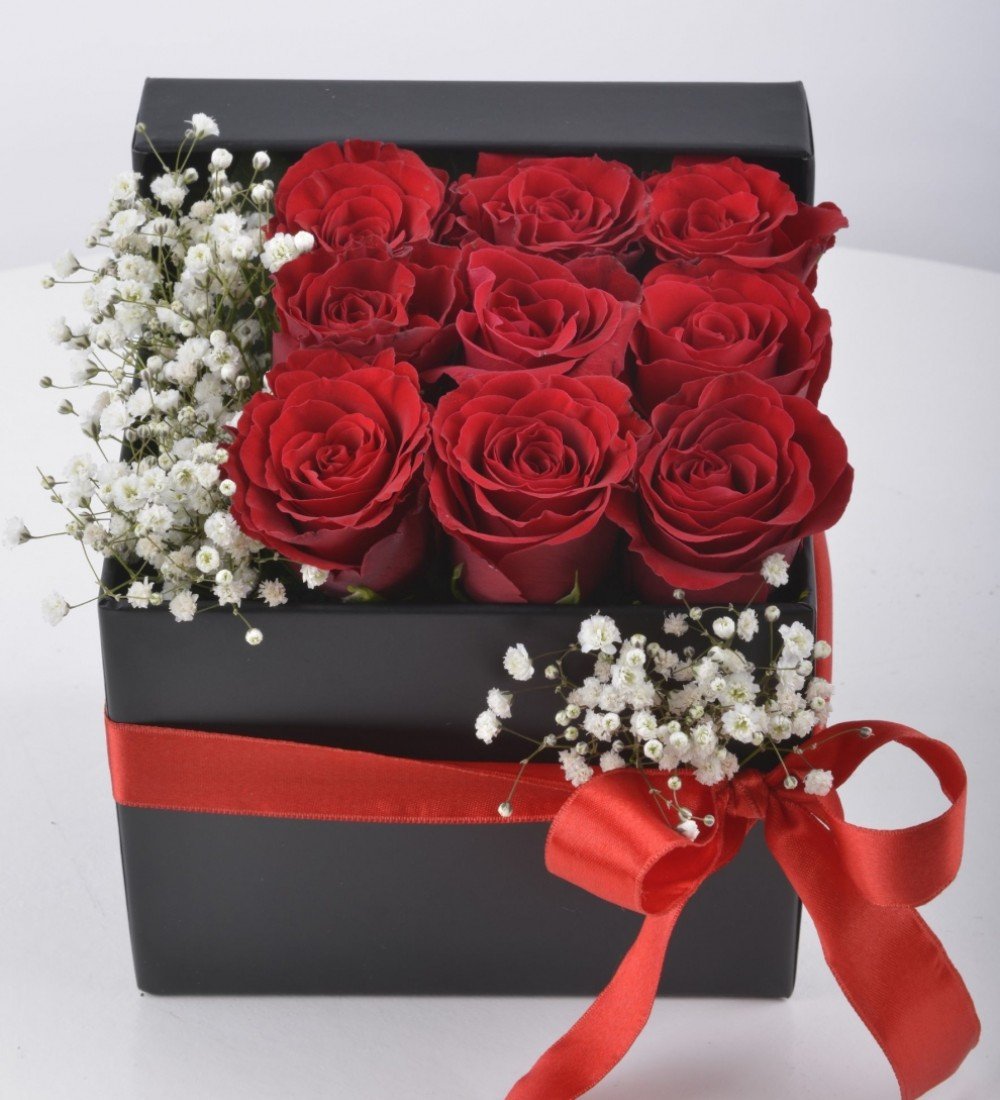 manavgat kutuda 9 kırmızı gül side sevgiliye hediye sonsuz aşk çiçeği romantik gül kutusu